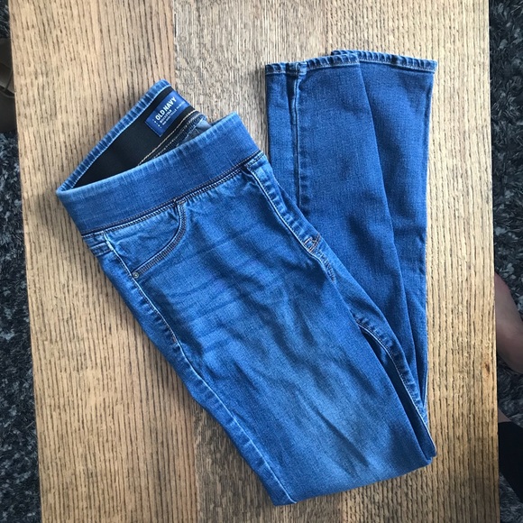 Old Navy Denim - OLD NAVY rockstar mid-rise jeans